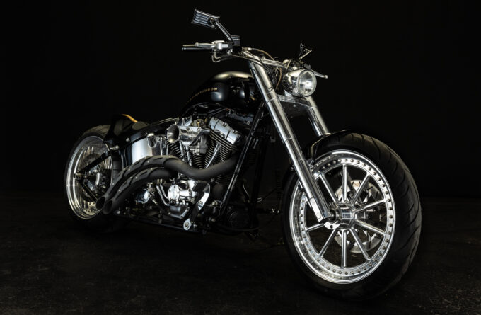 [ FOR SALE ] : 2005 FAT BOY 240 WIDE TIRE CUSTOM