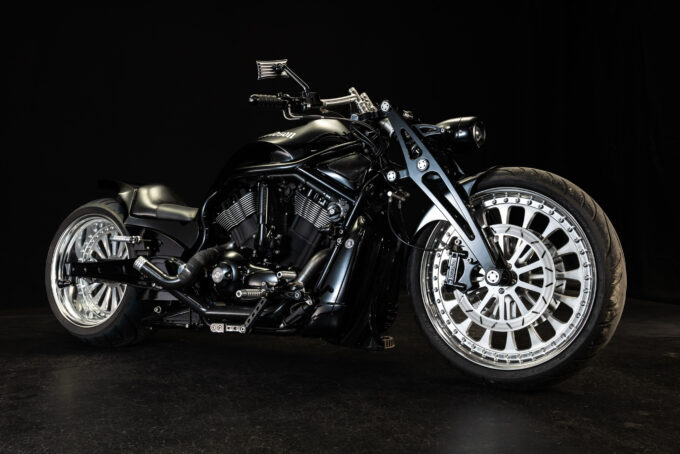 [ BL Collectors Edition ]: 2010 VRSCDX 300 Wide Tire Full Custom